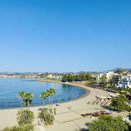 Modern With A Terrace Lägenhet