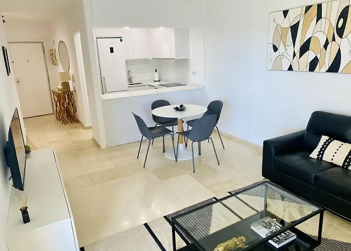 Modern With A Terrace 아파트 *