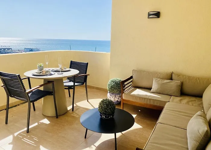 Modern With A Terrace 아파트 *