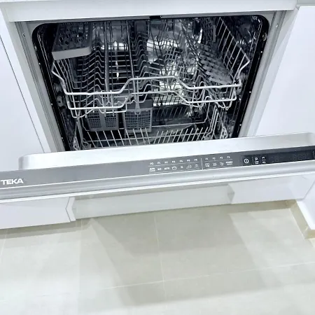 Modern With A Terrace 公寓 *