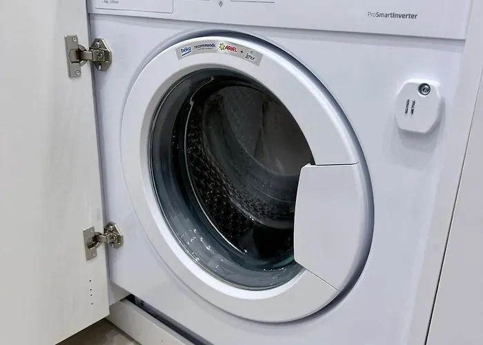 Modern With A Terrace 公寓